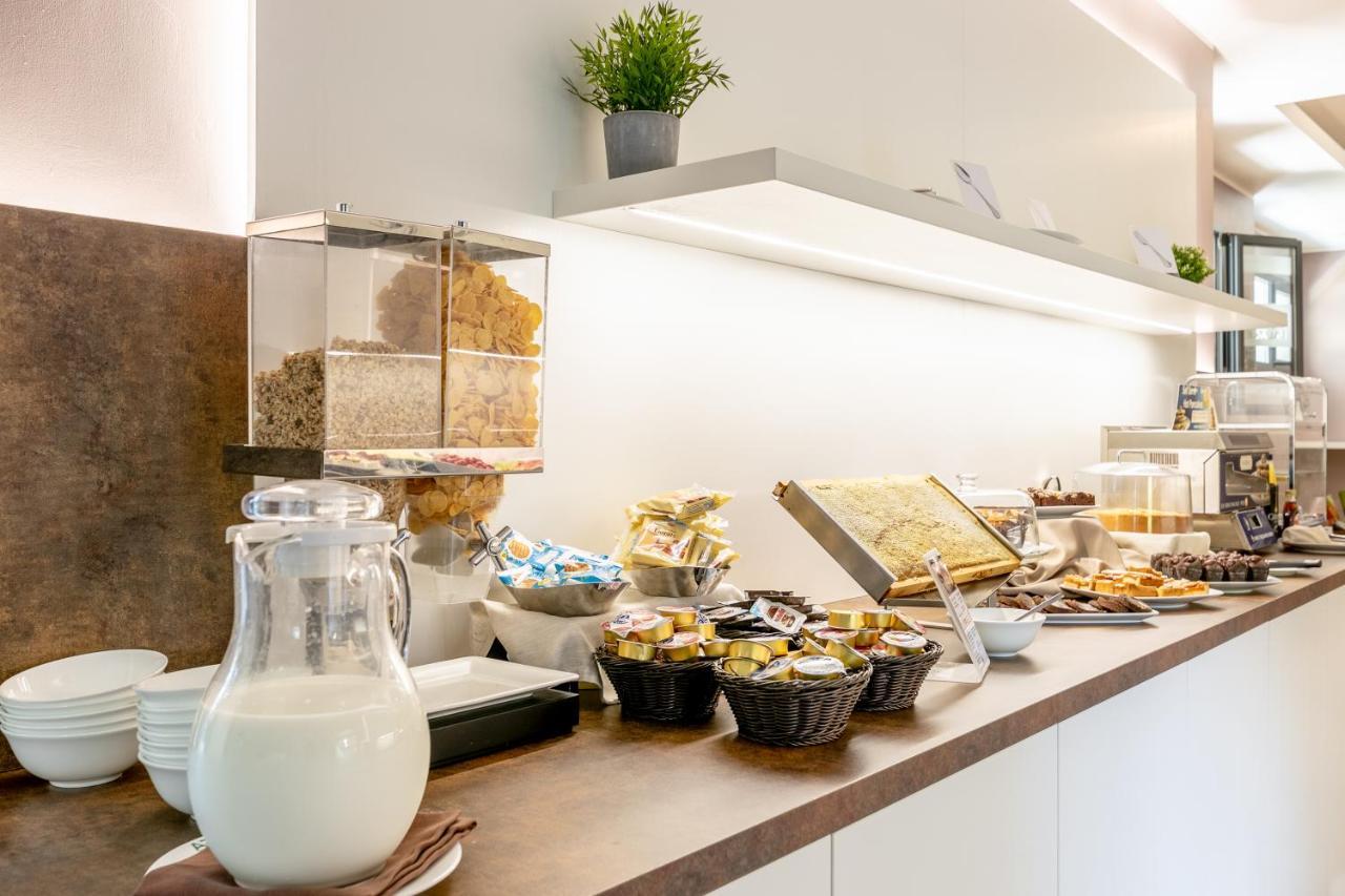 Acca Palace Aa Hotels Milano Eksteriør bilde